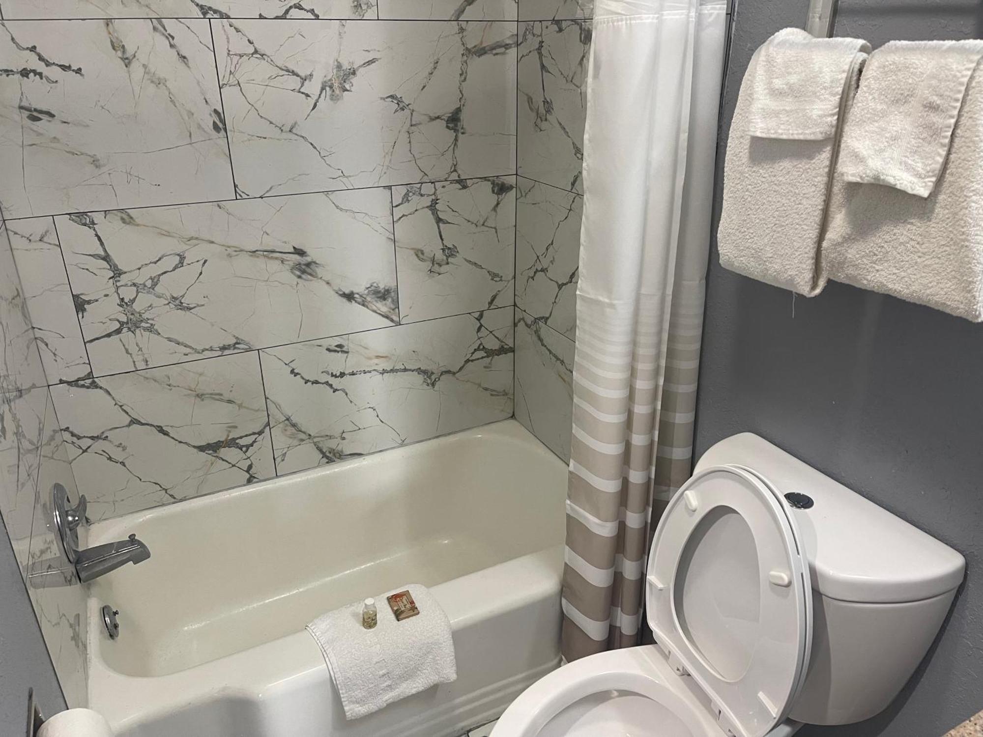 Americas Best Value Inn-Savannah Exteriér fotografie